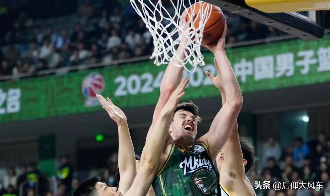 福建男篮大胜新疆队，晋级下一轮赛事(福建男篮大胜新疆队,晋级下一轮赛事是什么)